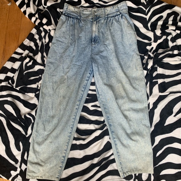 ~ vintage acid washed mom cropped jeans ~ - Picture 1 of 3